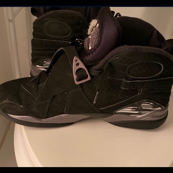 Jordan retro chrome 8s - Picture 2 of 5